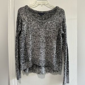American eagle women’s grey sweater size small - great condition